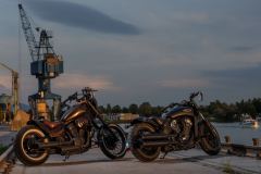 Indian Scout Bobber & Honda VT 600